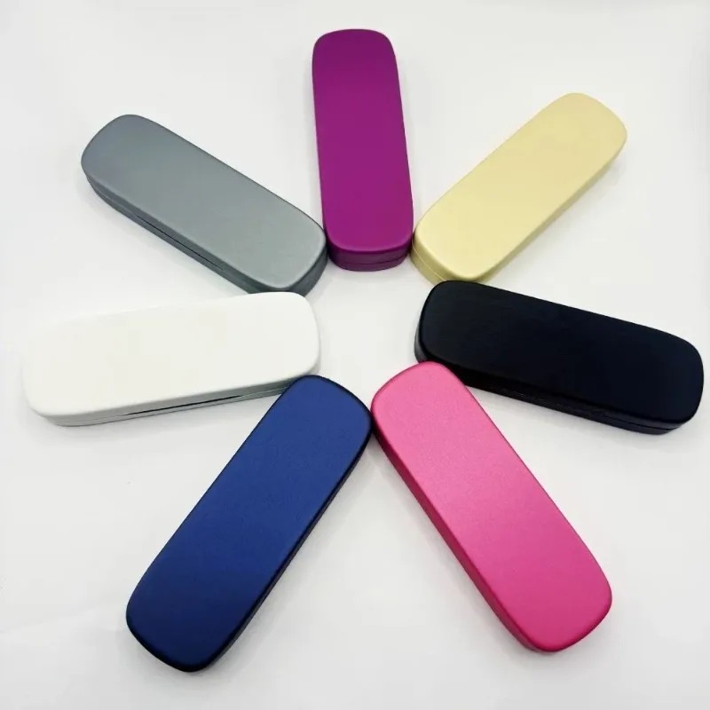 Slim Pen Hard Case — Needle Slots view 3
